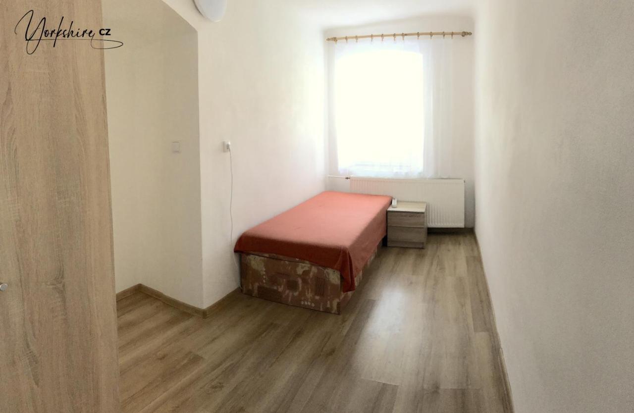 Apartment Yorkshire Bujanov Bagian luar foto